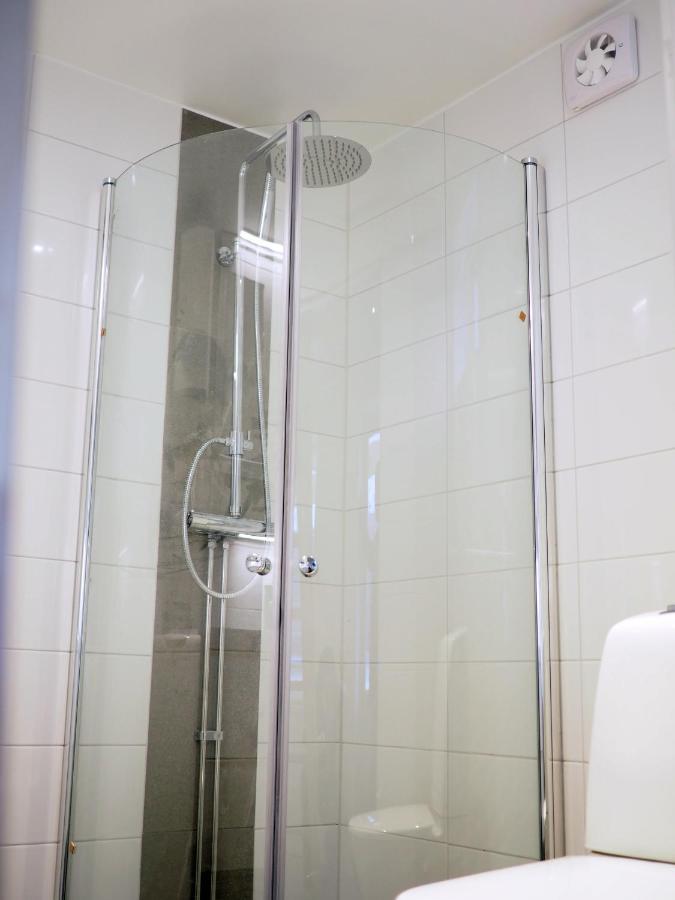 Kristina Attefall I Vaesterhaninge ภายนอก รูปภาพ